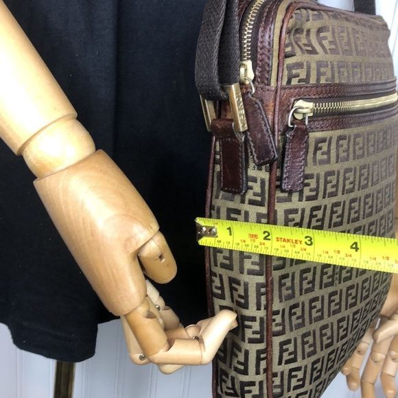 FENDI Zucca Canvas Leather Olive Green Brown Crossbody Messenger Shoulder Bag - Picture 9 of 15